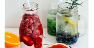 agua de frutas frescas