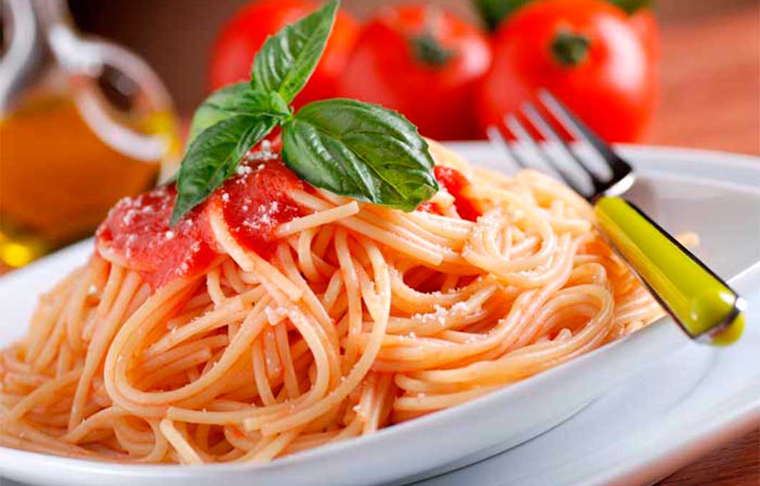 Espagueti Rojo: Deliciosa pasta con salsa de tomate