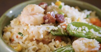 Arroz frito de chorizo y camarones