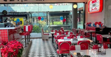 Johnny Rockets abre su cuarta sucursal en CDMX